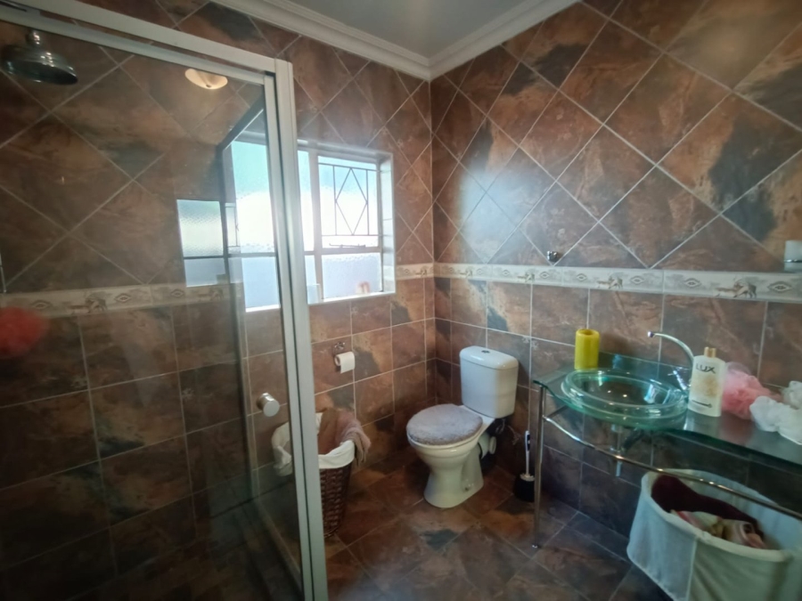 4 Bedroom Property for Sale in Vanderbijlpark SE 2 Gauteng