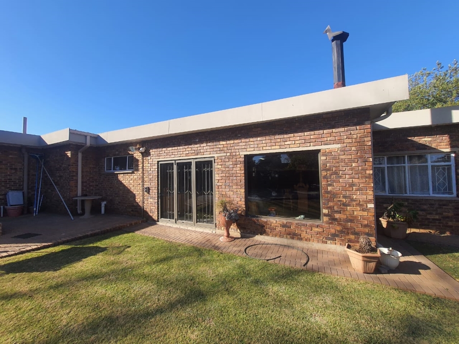 4 Bedroom Property for Sale in Vanderbijlpark SE 2 Gauteng