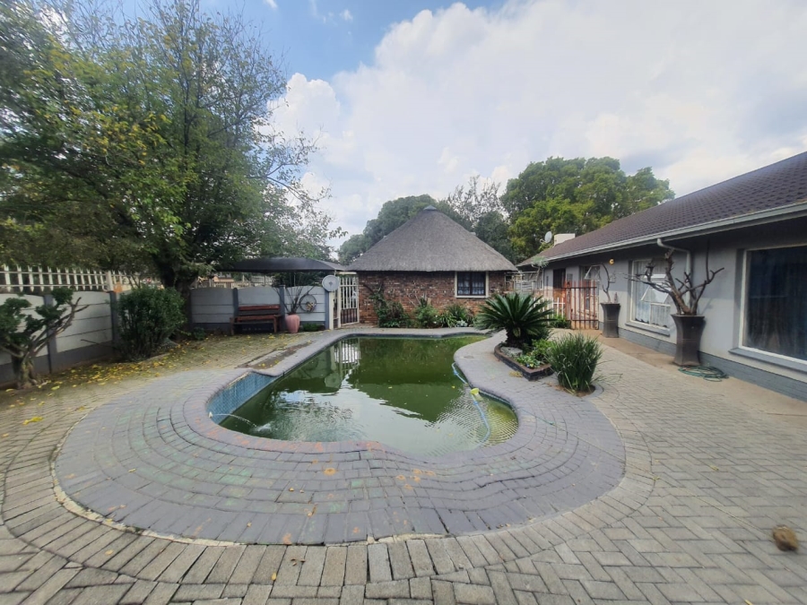3 Bedroom Property for Sale in Vanderbijlpark SE 2 Gauteng