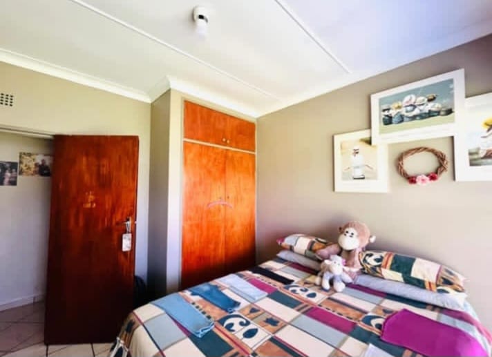 4 Bedroom Property for Sale in Duncanville Gauteng