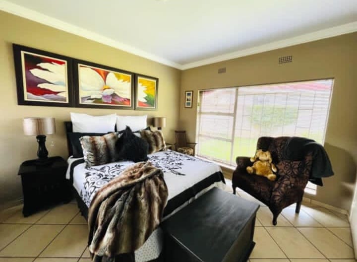 4 Bedroom Property for Sale in Duncanville Gauteng