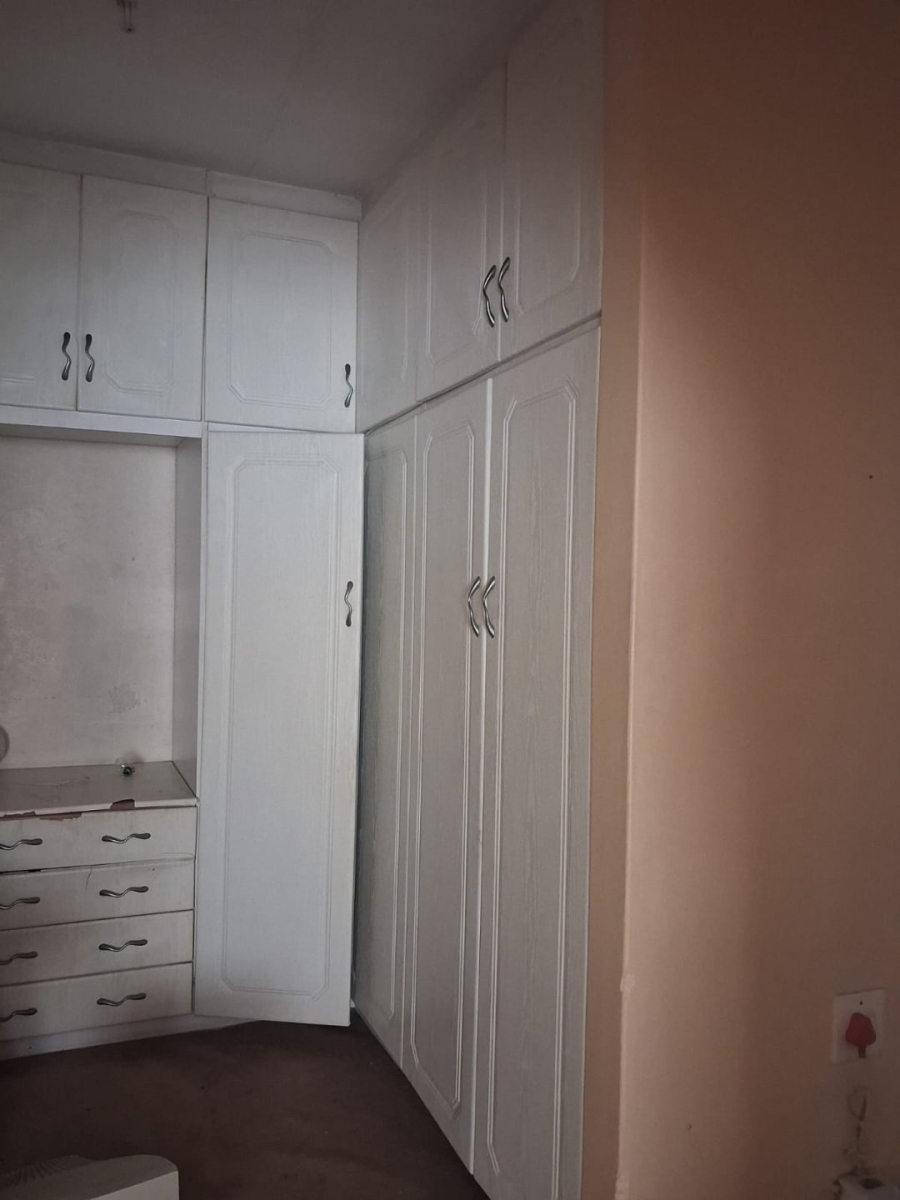 5 Bedroom Property for Sale in Bedworth Park Gauteng