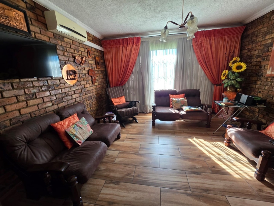4 Bedroom Property for Sale in Bedworth Park Gauteng