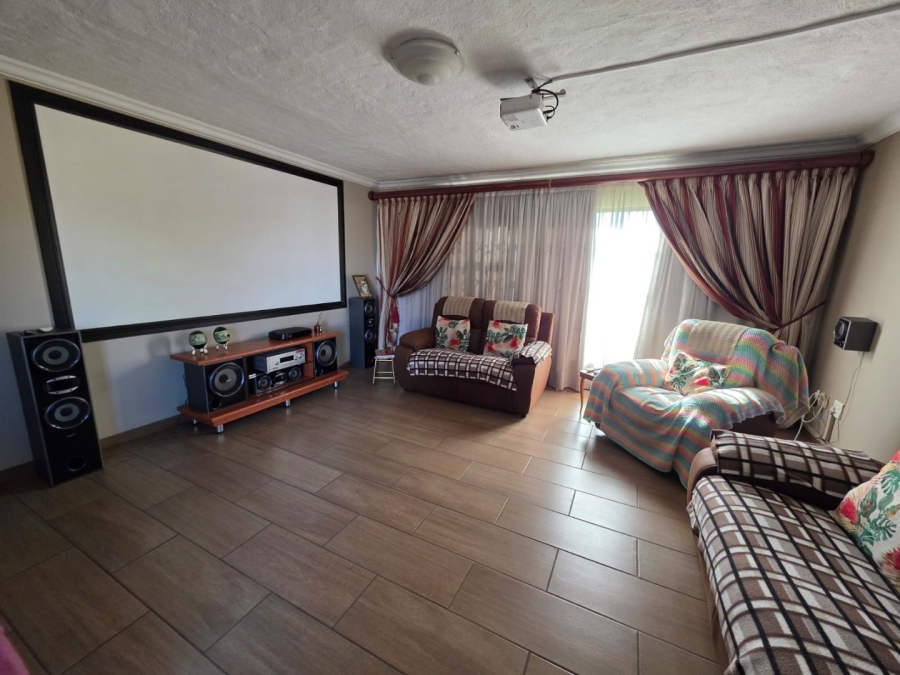 4 Bedroom Property for Sale in Bedworth Park Gauteng