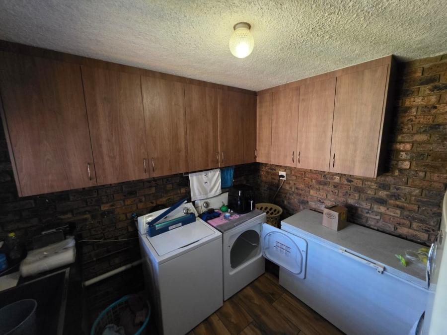 4 Bedroom Property for Sale in Bedworth Park Gauteng