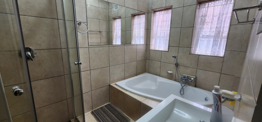 3 Bedroom Property for Sale in Vanderbijlpark SE 1 Gauteng