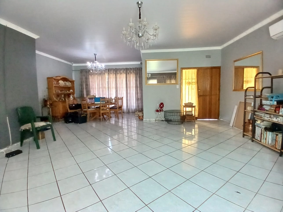 3 Bedroom Property for Sale in Vanderbijlpark SE 2 Gauteng