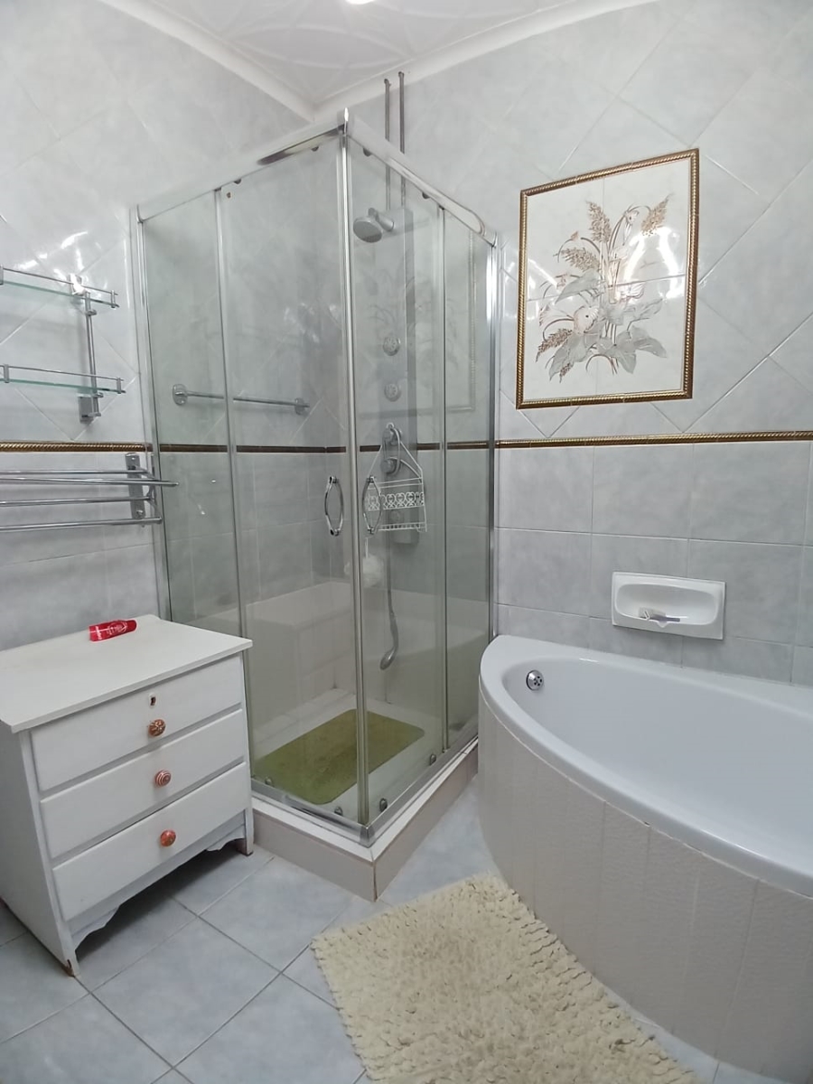 3 Bedroom Property for Sale in Vanderbijlpark SE 2 Gauteng