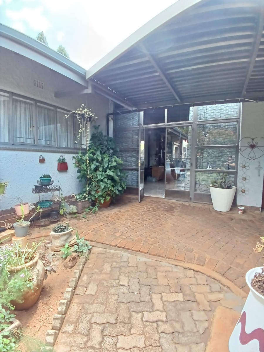 3 Bedroom Property for Sale in Vanderbijlpark SE 2 Gauteng