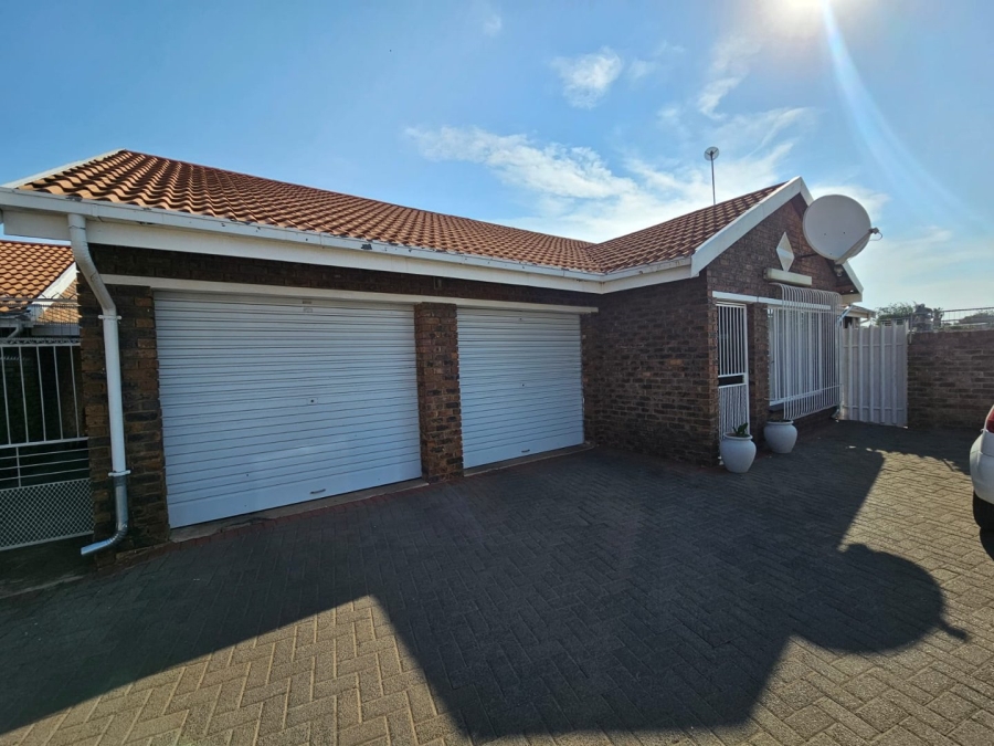 3 Bedroom Property for Sale in Arcon Park Gauteng