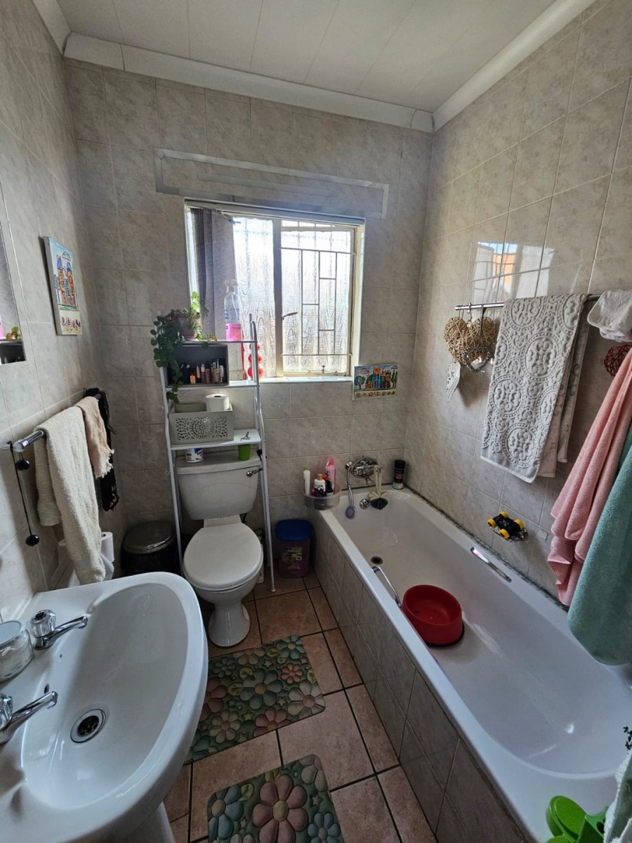 3 Bedroom Property for Sale in Arcon Park Gauteng