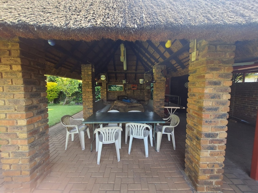 4 Bedroom Property for Sale in Vanderbijlpark SE 2 Gauteng