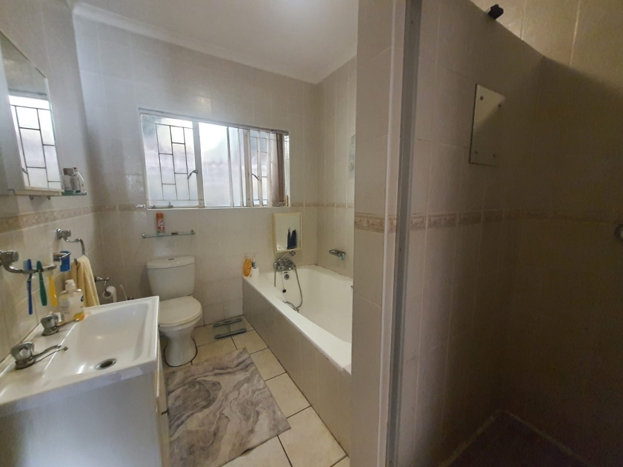 4 Bedroom Property for Sale in Vanderbijlpark SE 2 Gauteng