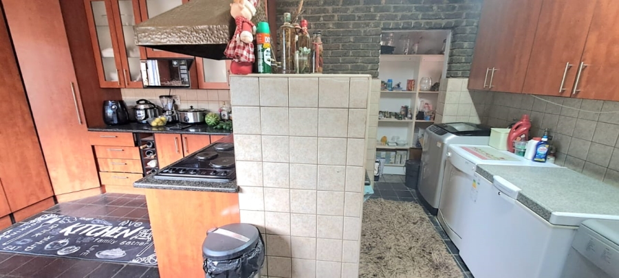 4 Bedroom Property for Sale in Arcon Park Gauteng