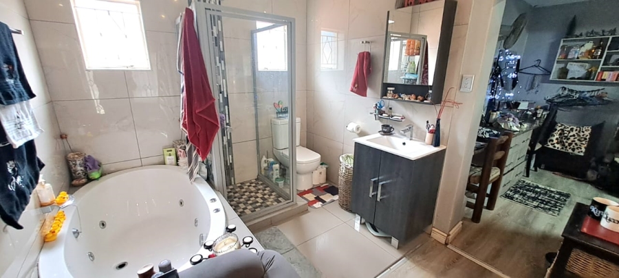 4 Bedroom Property for Sale in Arcon Park Gauteng