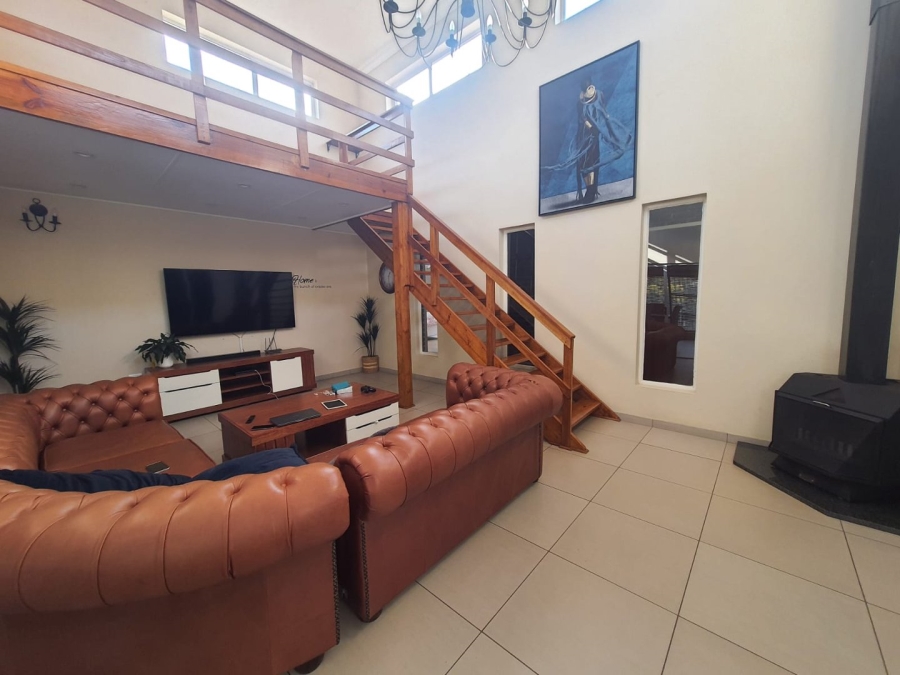 5 Bedroom Property for Sale in Vanderbijlpark SE 2 Gauteng