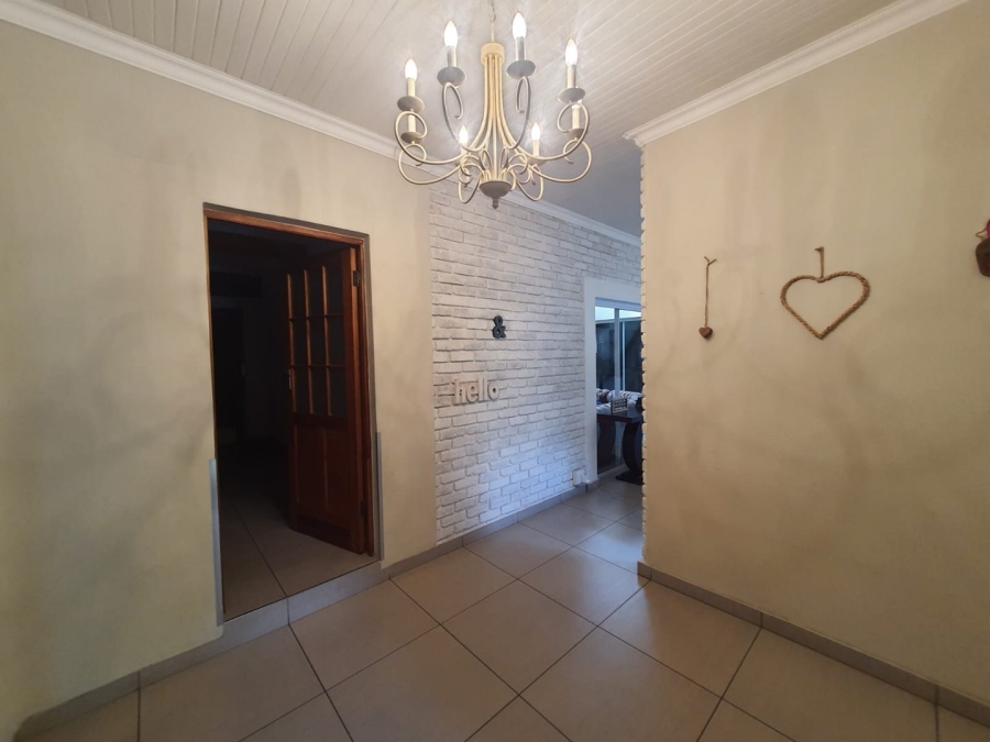 5 Bedroom Property for Sale in Vanderbijlpark SE 2 Gauteng