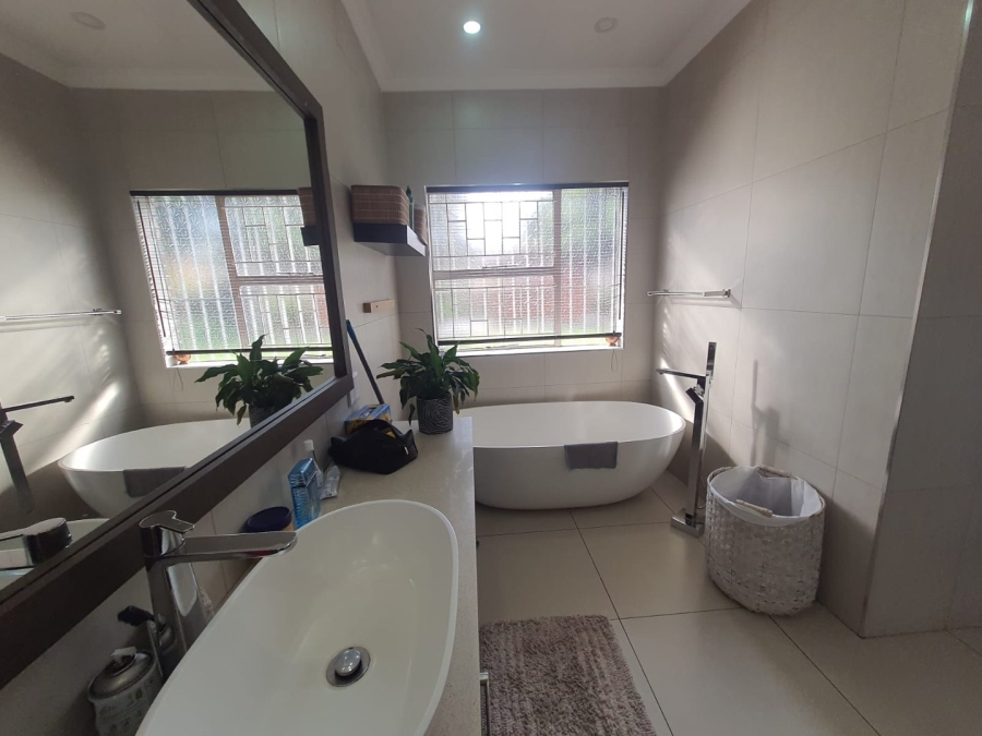 5 Bedroom Property for Sale in Vanderbijlpark SE 2 Gauteng