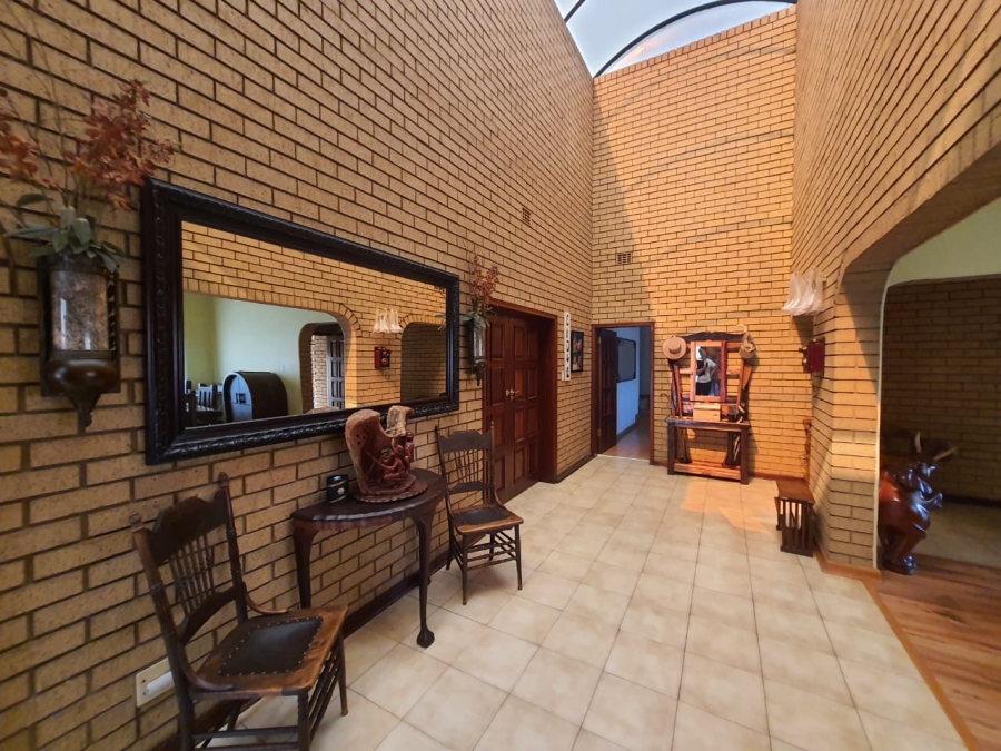 4 Bedroom Property for Sale in Vanderbijlpark SE 2 Gauteng
