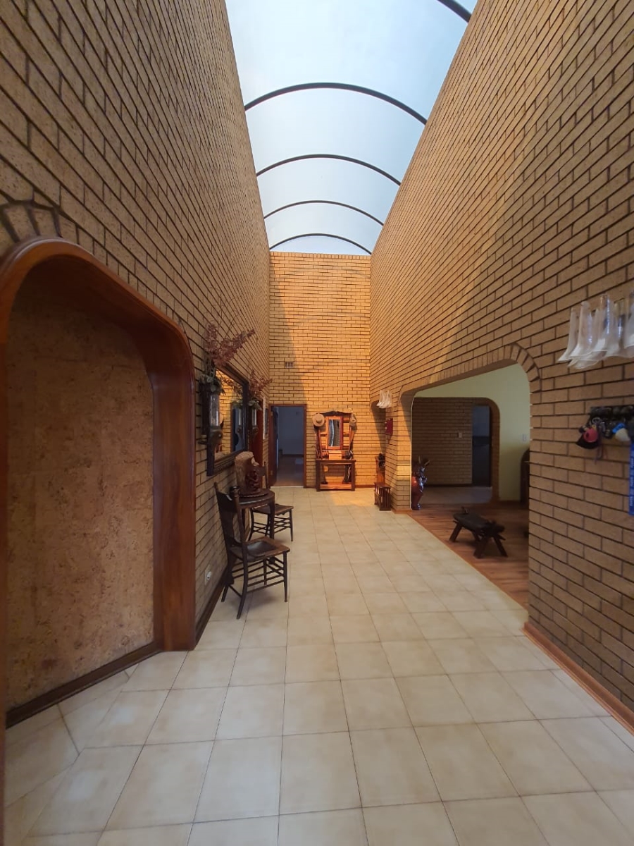 4 Bedroom Property for Sale in Vanderbijlpark SE 2 Gauteng