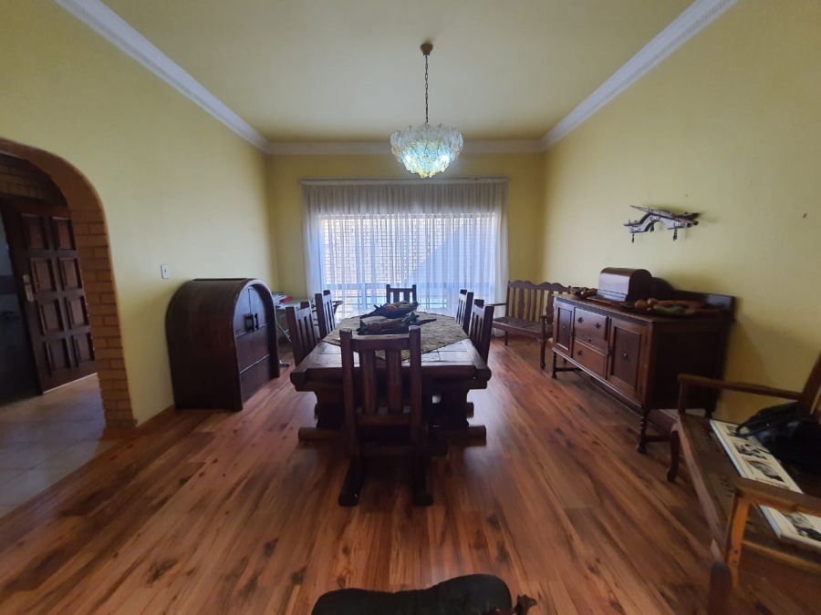 4 Bedroom Property for Sale in Vanderbijlpark SE 2 Gauteng