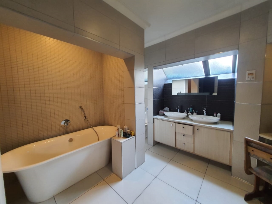 4 Bedroom Property for Sale in Vanderbijlpark SE 2 Gauteng