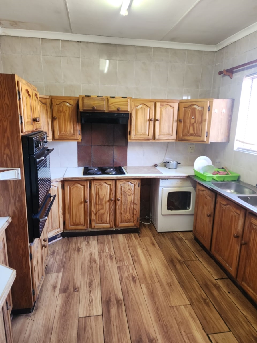 9 Bedroom Property for Sale in Bedworth Park Gauteng