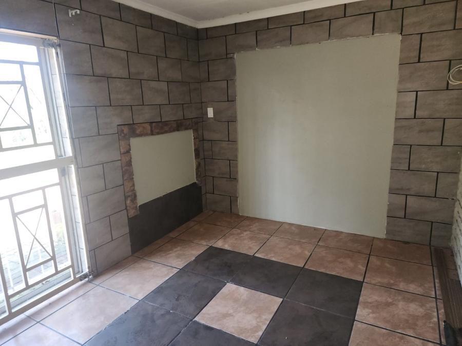 9 Bedroom Property for Sale in Bedworth Park Gauteng