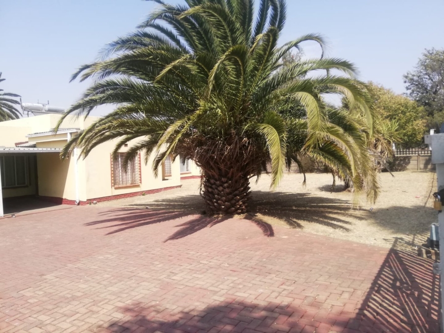9 Bedroom Property for Sale in Bedworth Park Gauteng