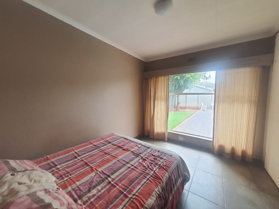 3 Bedroom Property for Sale in Vanderbijlpark SE 2 Gauteng