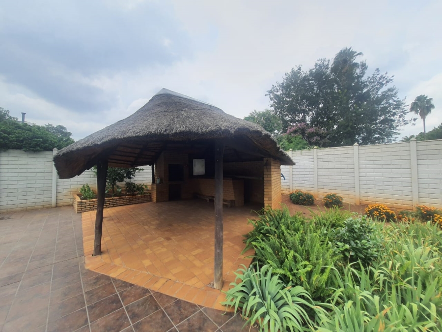 3 Bedroom Property for Sale in Vanderbijlpark SE 2 Gauteng