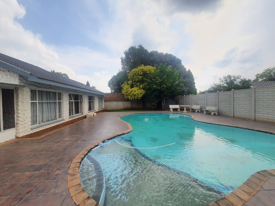 3 Bedroom Property for Sale in Vanderbijlpark SE 2 Gauteng