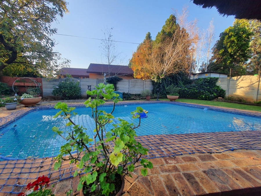3 Bedroom Property for Sale in Vanderbijlpark SE 2 Gauteng