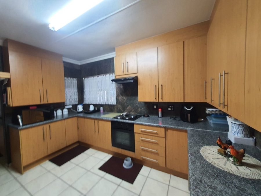 3 Bedroom Property for Sale in Vanderbijlpark SE 2 Gauteng
