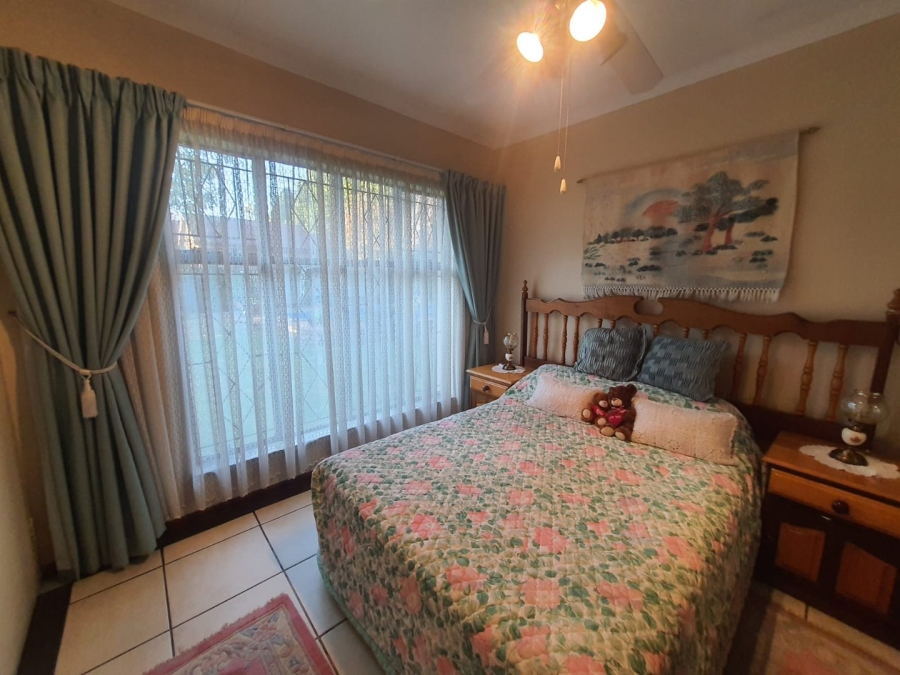 3 Bedroom Property for Sale in Vanderbijlpark SE 2 Gauteng