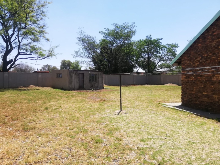 10 Bedroom Property for Sale in Bedworth Park Gauteng