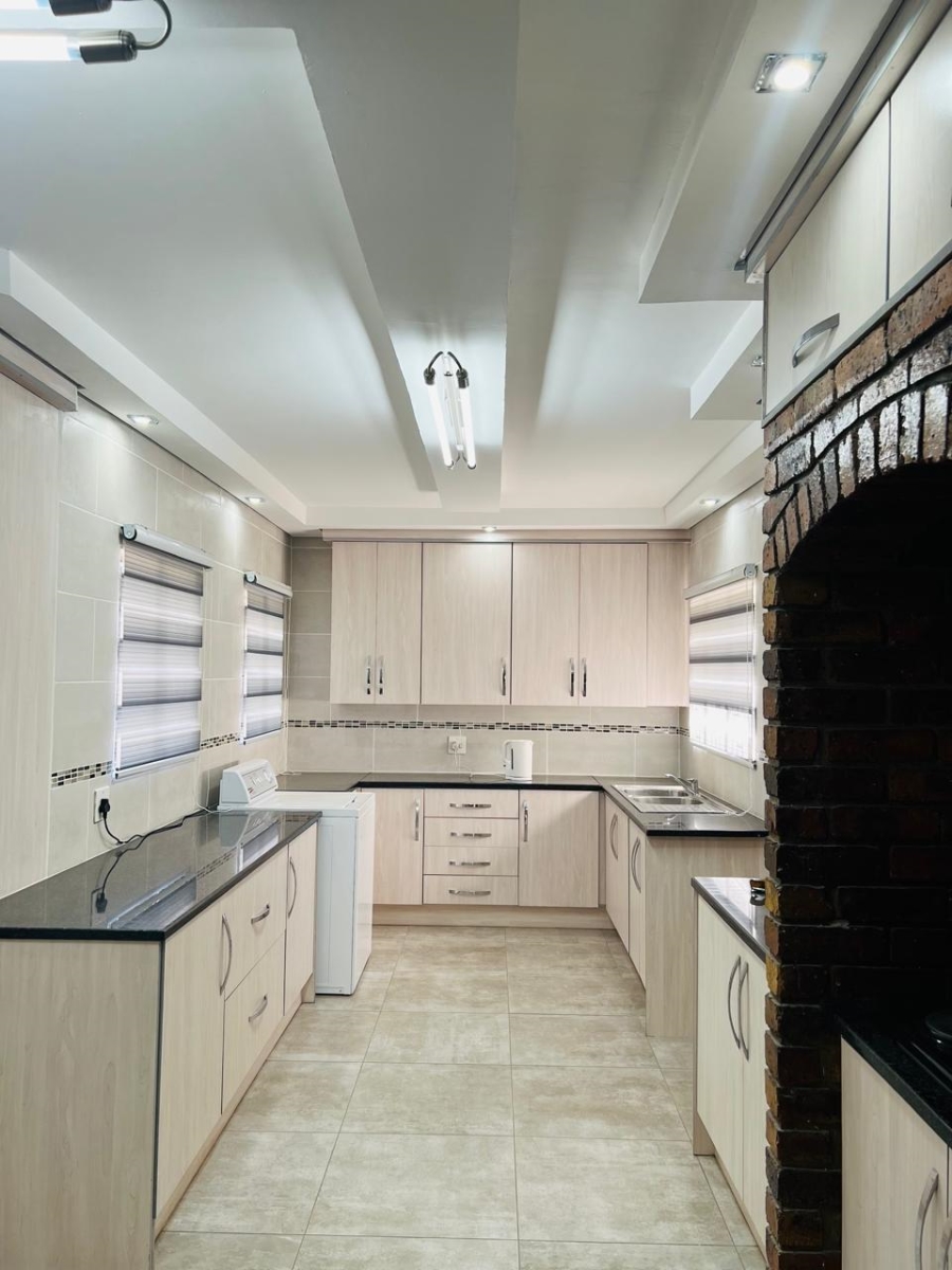 10 Bedroom Property for Sale in Bedworth Park Gauteng