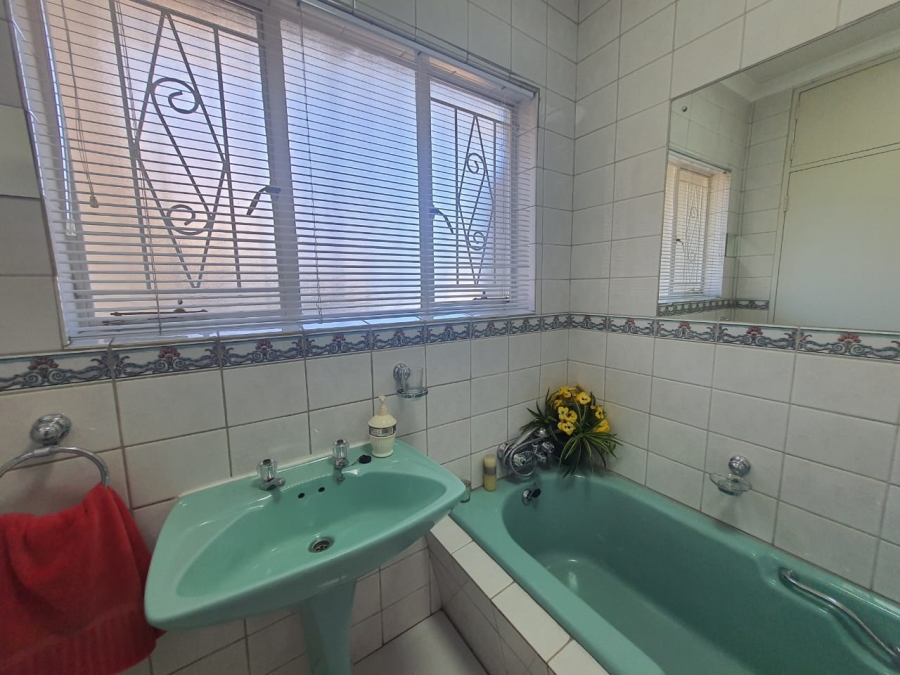3 Bedroom Property for Sale in Vanderbijlpark SE 2 Gauteng