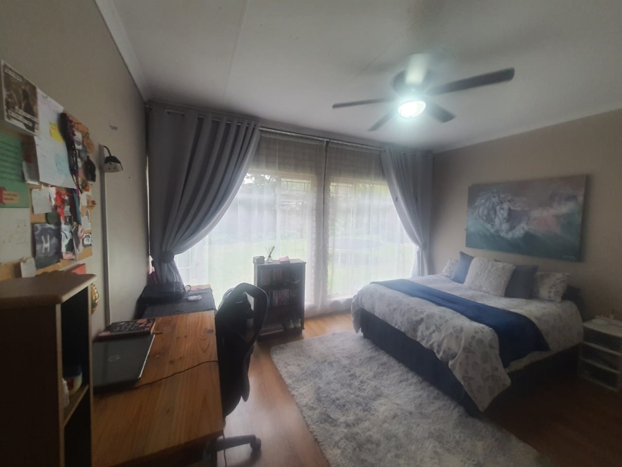 3 Bedroom Property for Sale in Vanderbijlpark SE 2 Gauteng