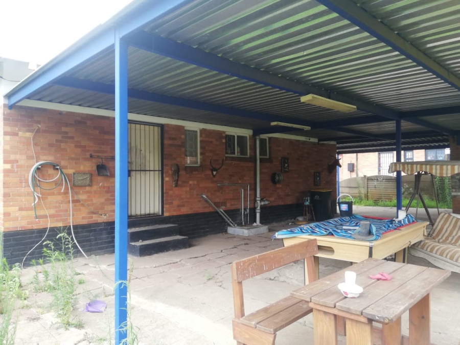 3 Bedroom Property for Sale in Duncanville Gauteng