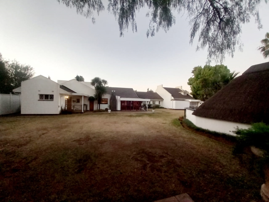 5 Bedroom Property for Sale in Arcon Park Gauteng
