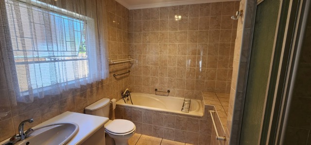 3 Bedroom Property for Sale in Ardenwold SH Gauteng
