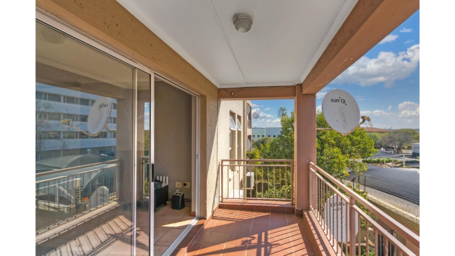 2 Bedroom Property for Sale in Sunninghill Gauteng