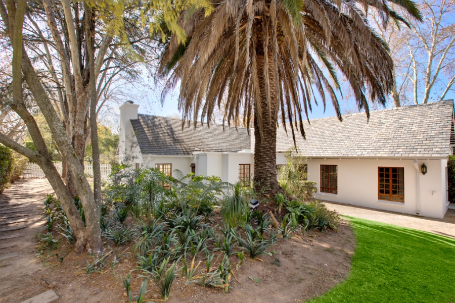 To Let 4 Bedroom Property for Rent in Bryanston Gauteng