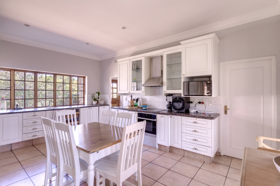 To Let 4 Bedroom Property for Rent in Bryanston Gauteng