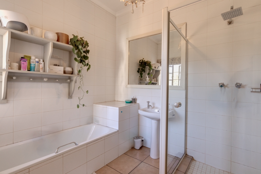 To Let 4 Bedroom Property for Rent in Bryanston Gauteng