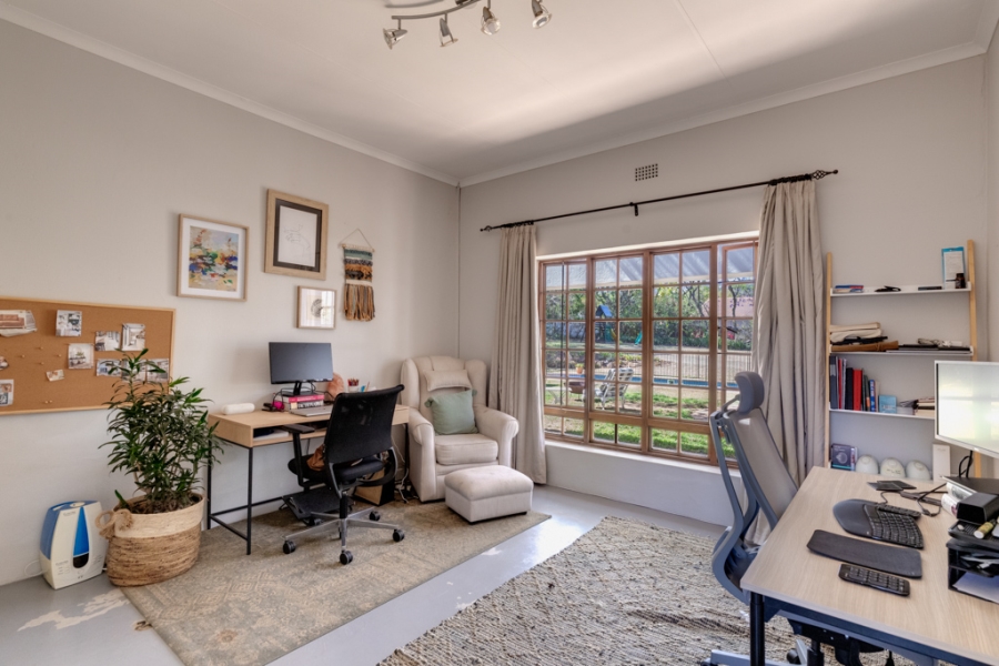 To Let 4 Bedroom Property for Rent in Bryanston Gauteng