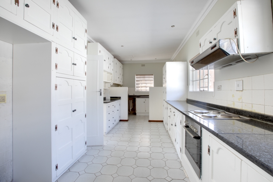 To Let 4 Bedroom Property for Rent in Bryanston Gauteng