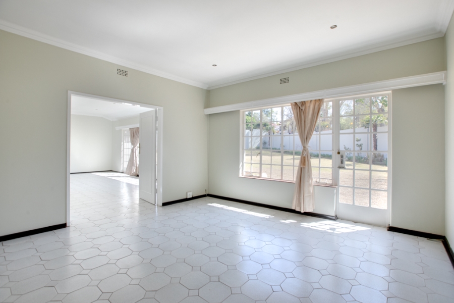To Let 4 Bedroom Property for Rent in Bryanston Gauteng