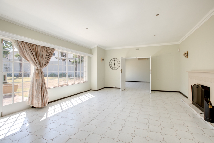 To Let 4 Bedroom Property for Rent in Bryanston Gauteng